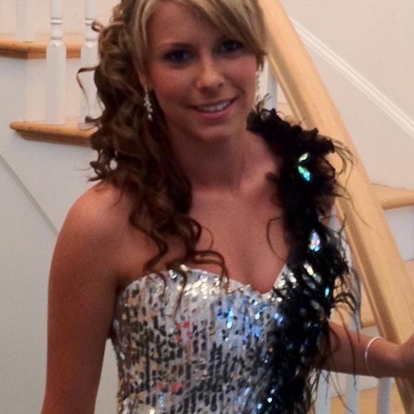 TonyBowls Limited Prom Dress - Picture 7 of 8